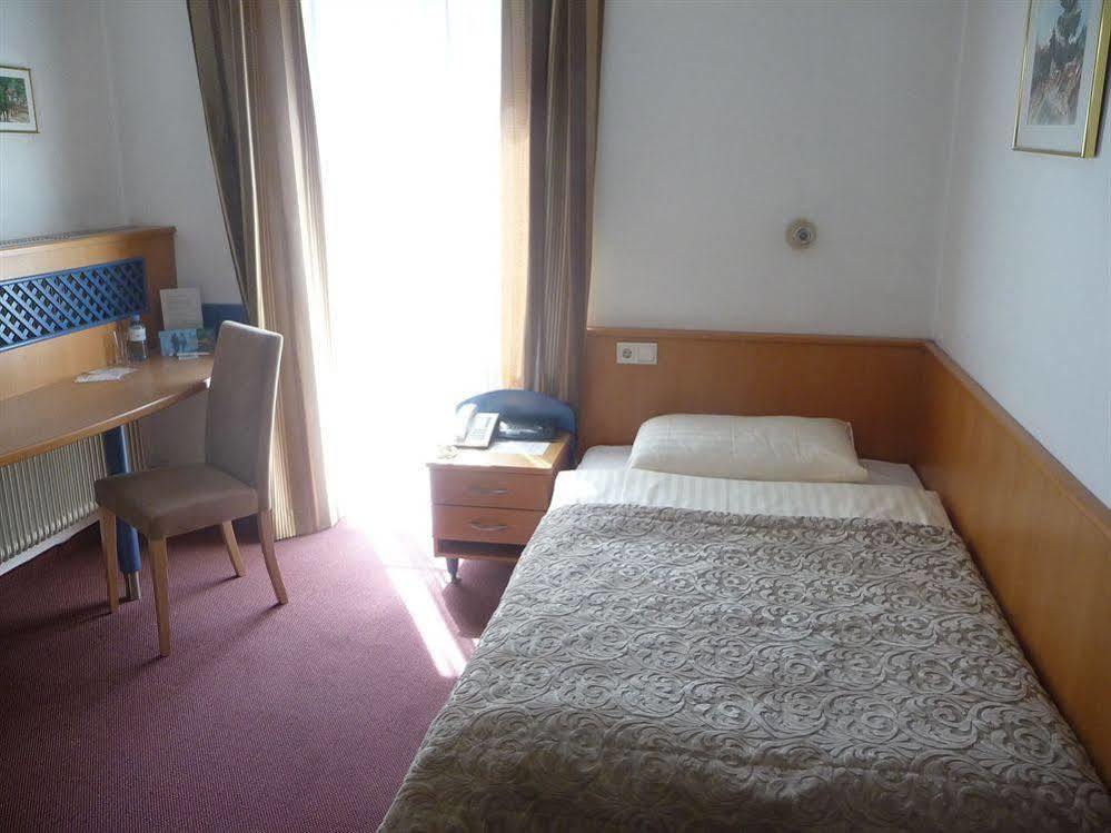 Hotel Geyer Klagenfurt am Woerthersee Kültér fotó